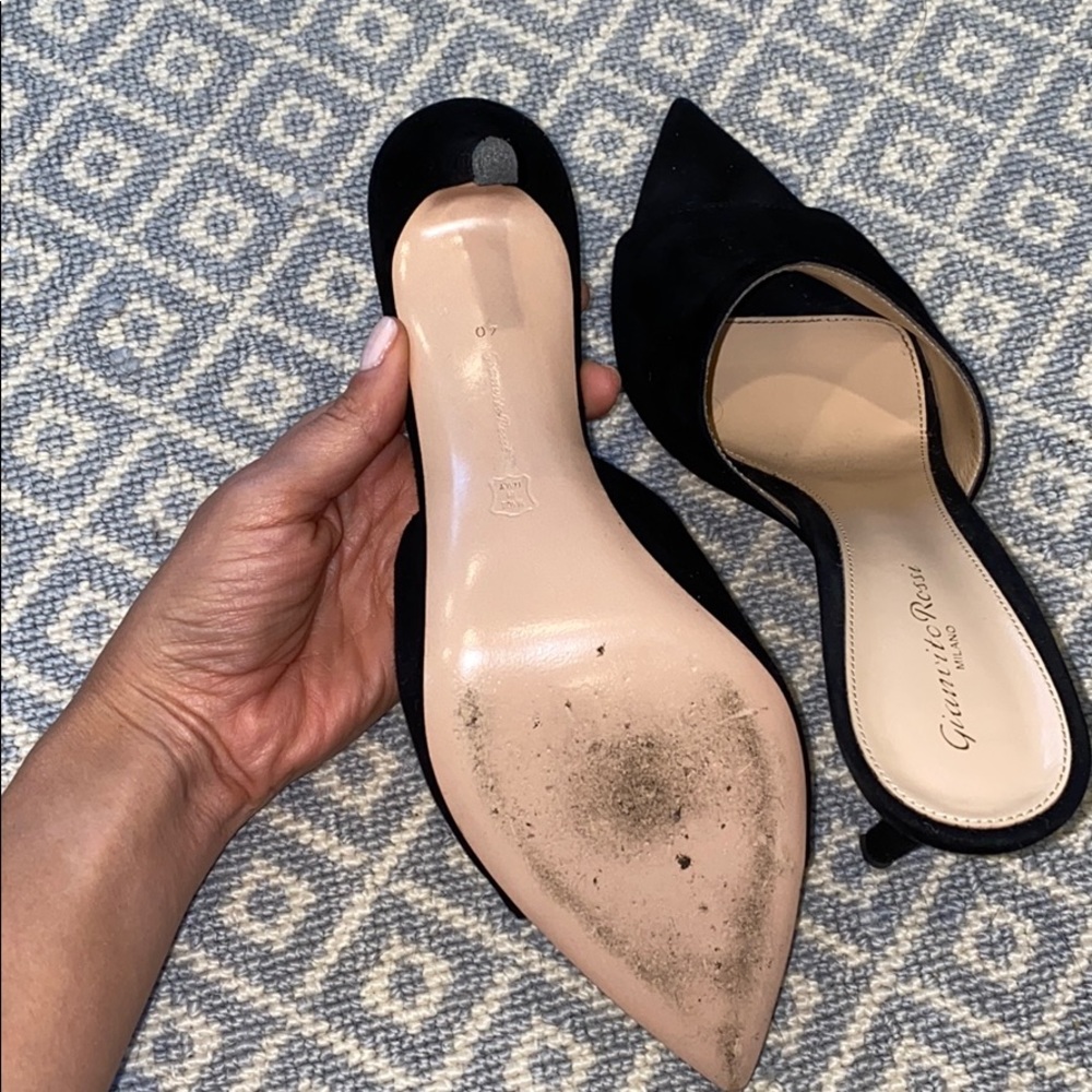 Gianvito Rossi Black Suede Pointed Toe Mules - Picture 5 of 8